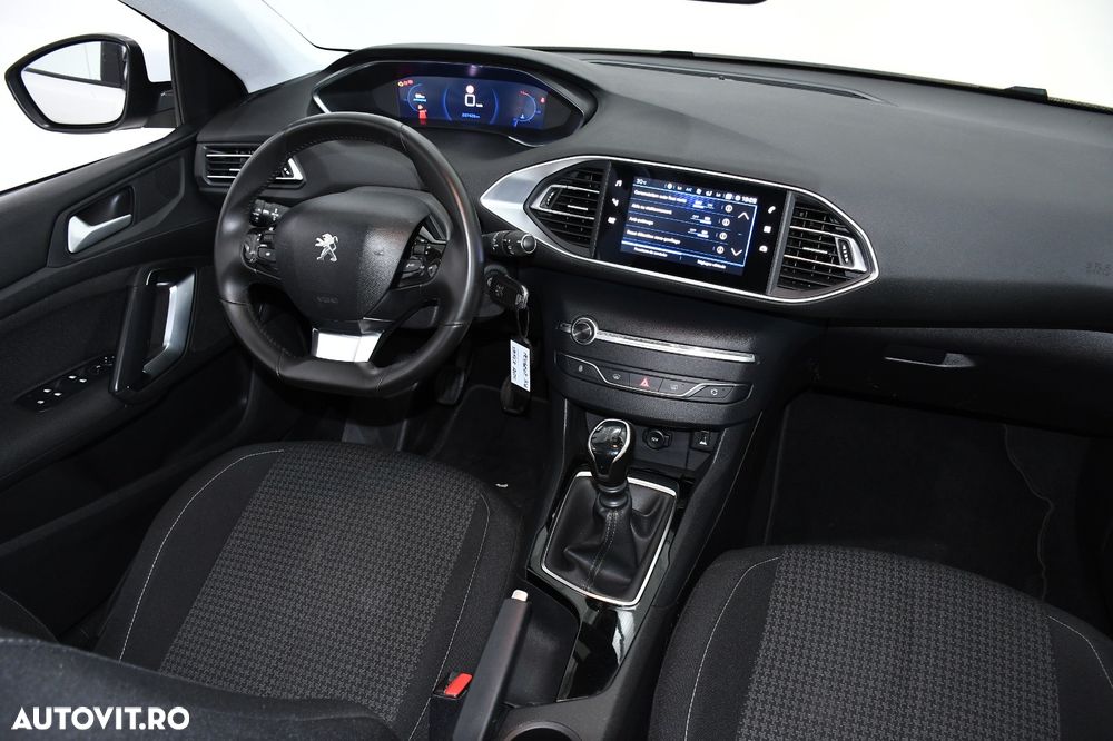 Peugeot 308 PureTech 110 Stop & Start Active - 8