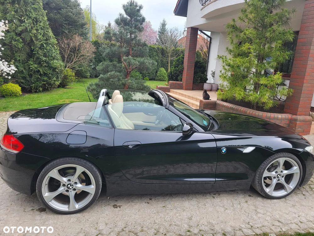 BMW Z4 sDrive30i - 11