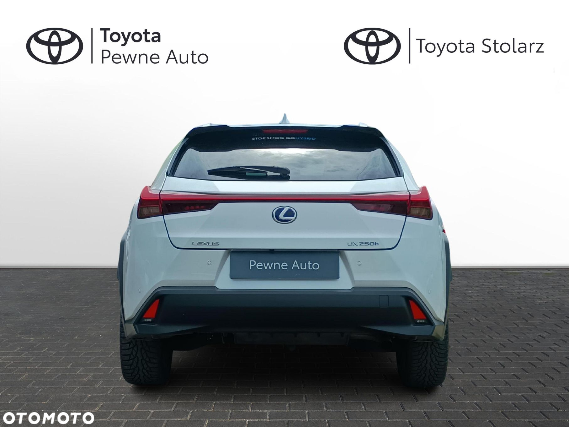 Lexus UX - 4