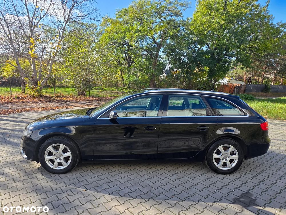 Audi A4 Avant - 8
