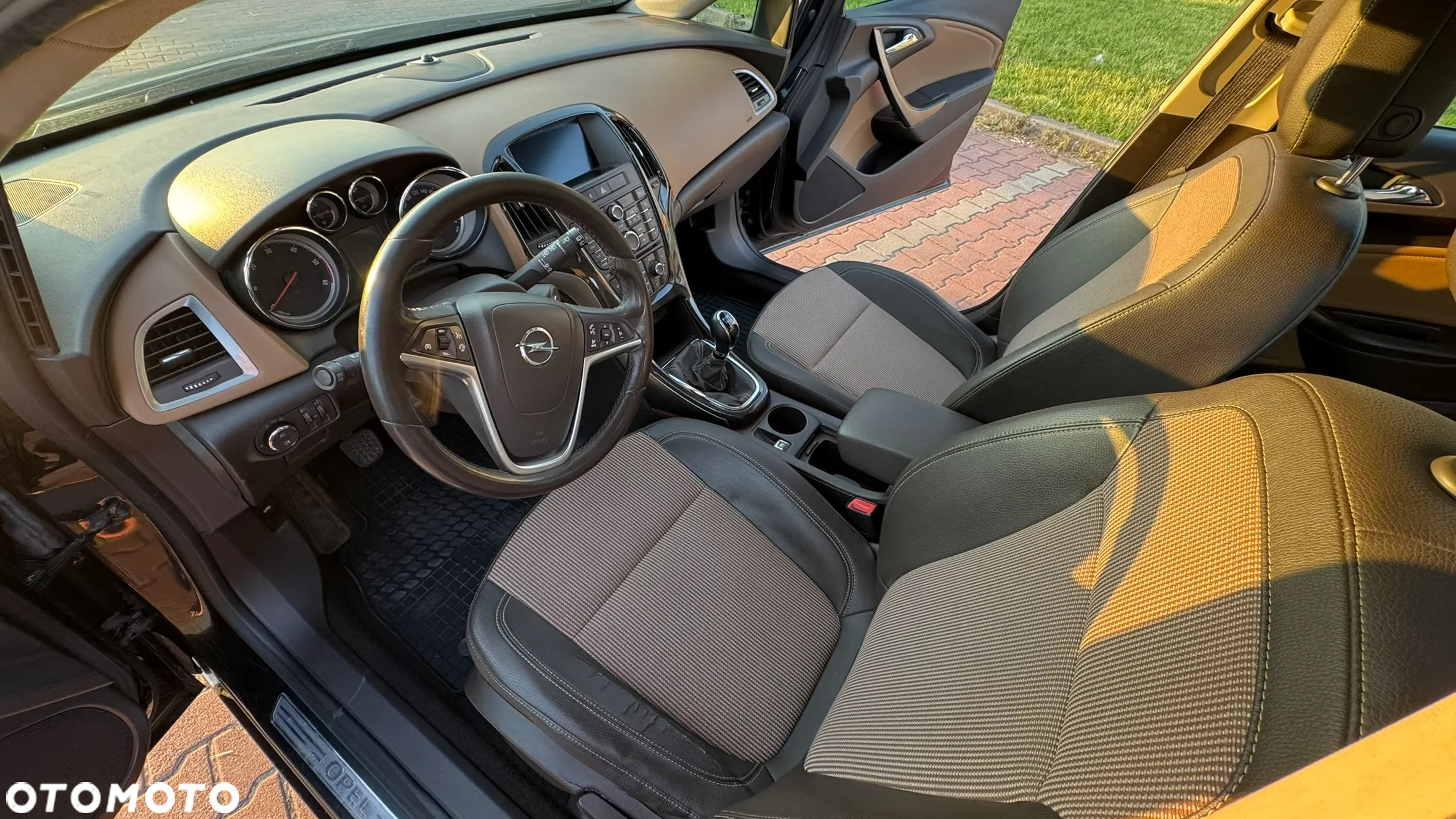 Opel Astra IV 2.0 CDTI Sport - 25