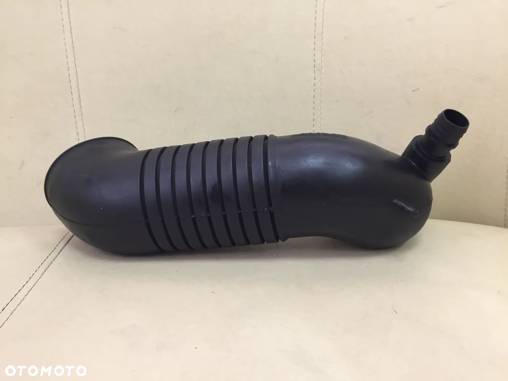 RURA PRZEWÓD POWIETRZA TURBINY AUDI A4 B6 1.9TDI 8E0129615 - 2