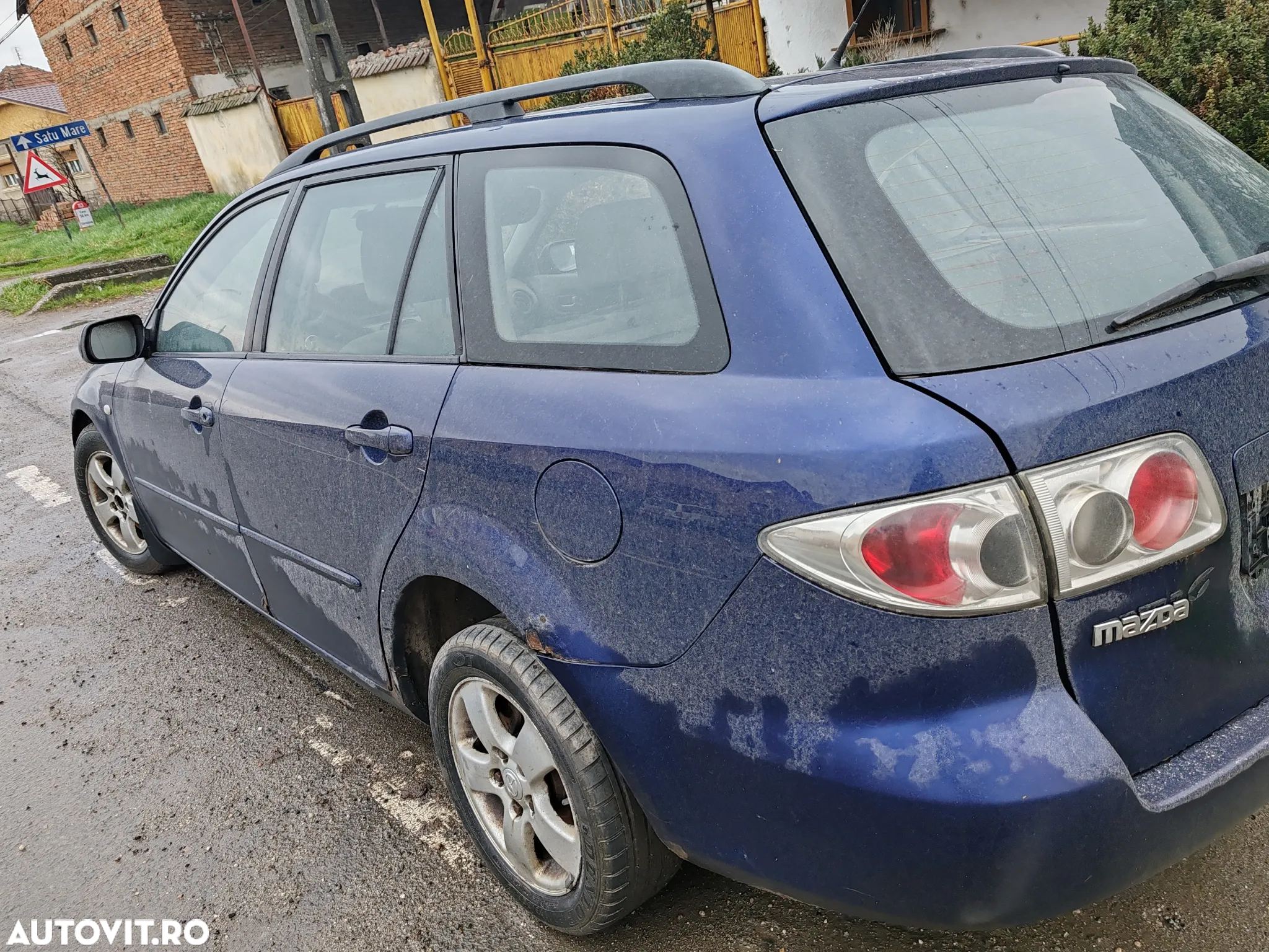 Dezmembram mazda 6 break cu motor de 2litri Diesel din 2004 - 3