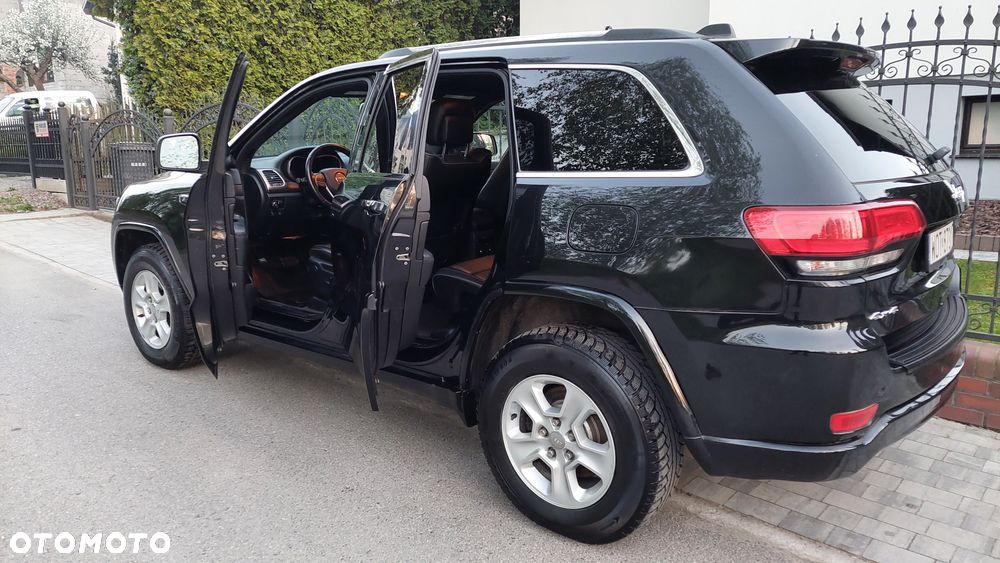 Jeep Grand Cherokee - 12