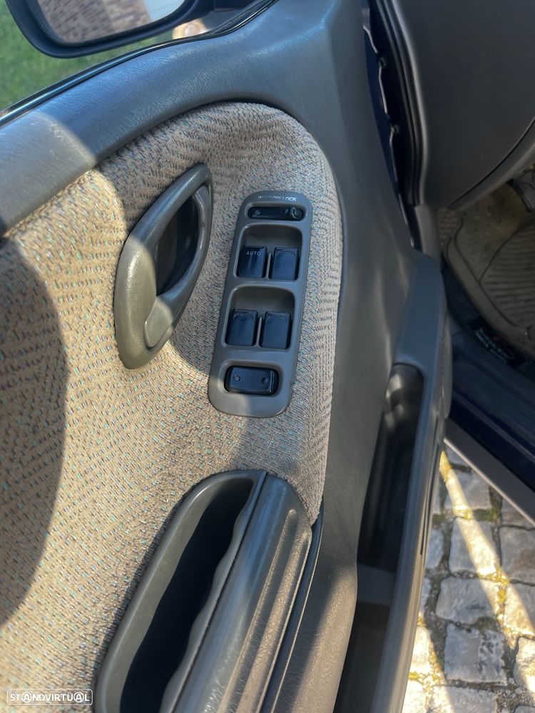 Suzuki Grand Vitara Metal Top 2.0 TDi - 17