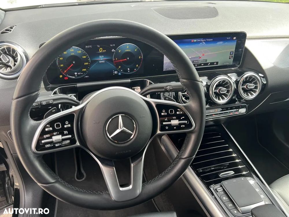Mercedes-Benz GLA 200 d 4MATIC Aut. - 11