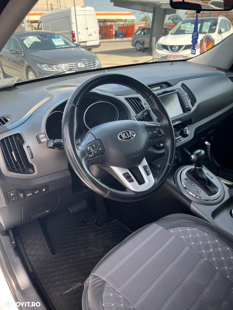 Kia Sportage 2.0 DSL 6AT 4x4 Style - 10