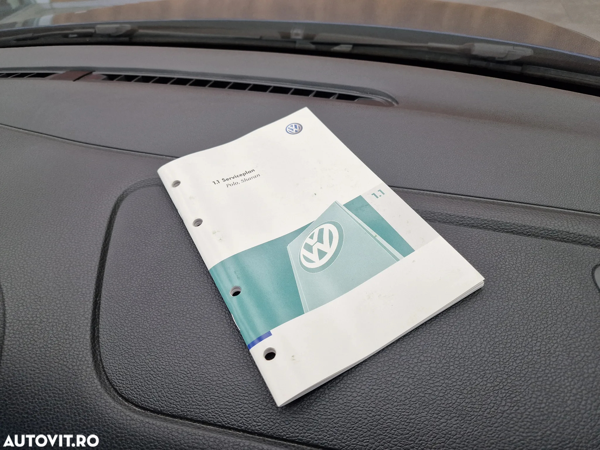Volkswagen Polo 1.2 Attractive - 27