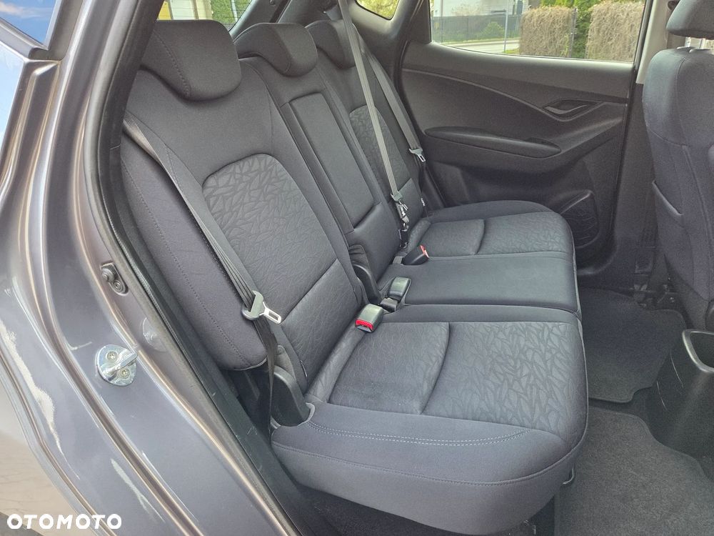 Hyundai ix20 1.4 Premium blue - 11