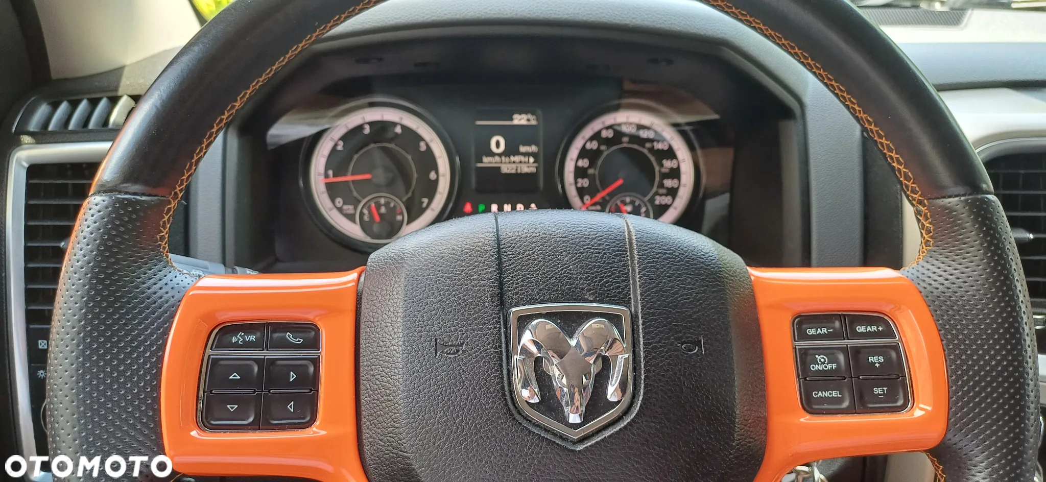 Dodge RAM 1500 5.7 4x4 - 2