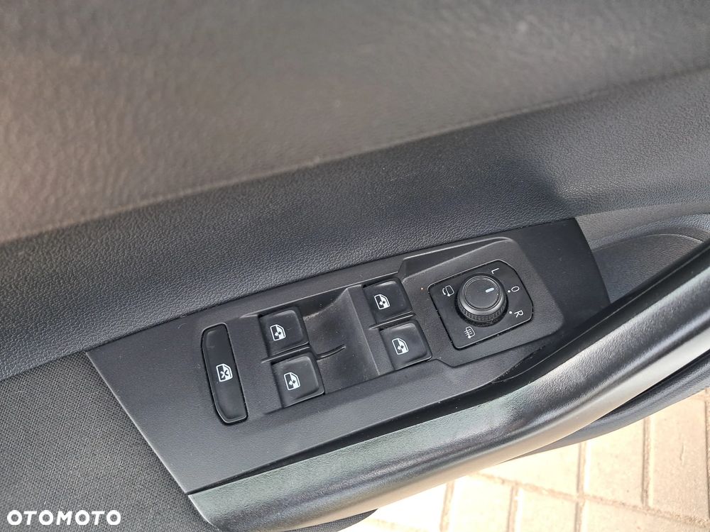 Volkswagen Taigo 1.0 TSI Life DSG - 26