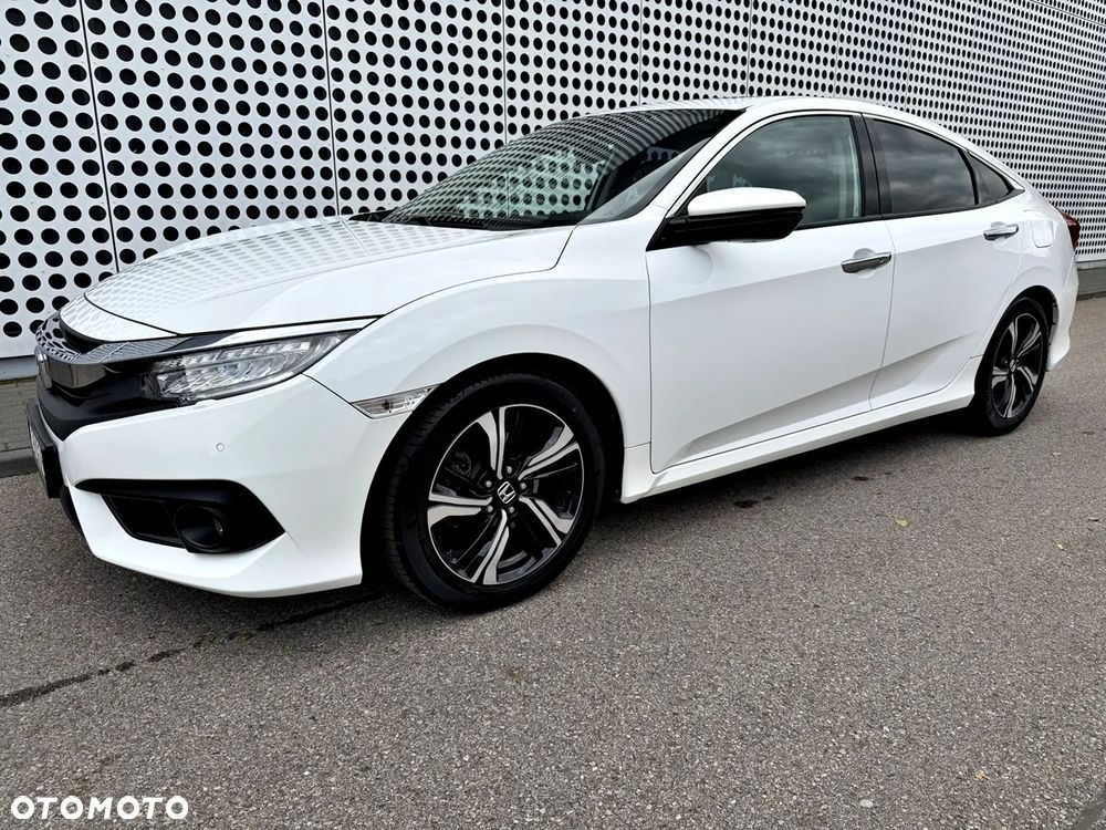 Honda Civic 1.5 i-VTEC Turbo CVT Executive - 1