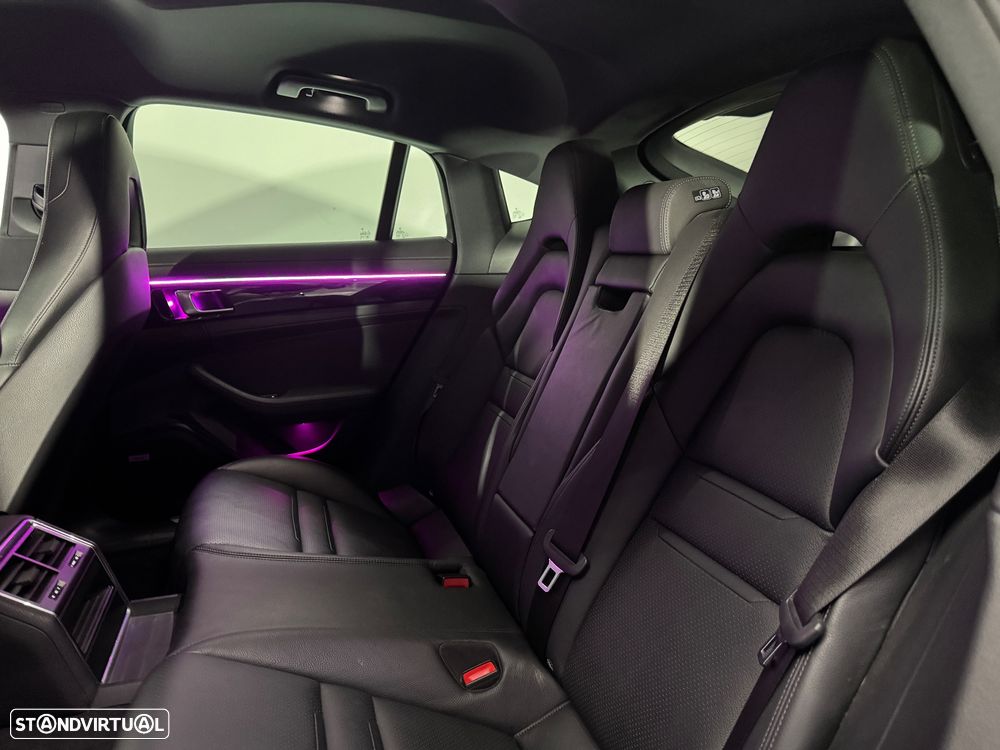 Porsche Panamera 4 E-Hybrid - 15
