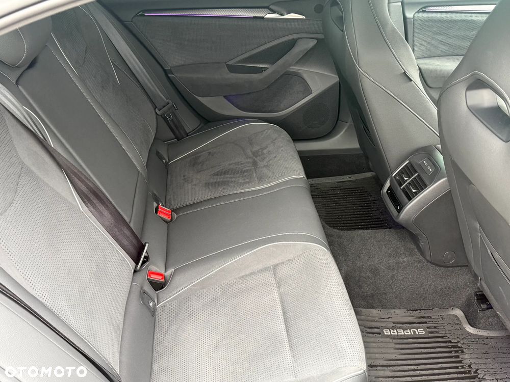 Skoda Superb 2.0 TSI Sportline DSG - 30