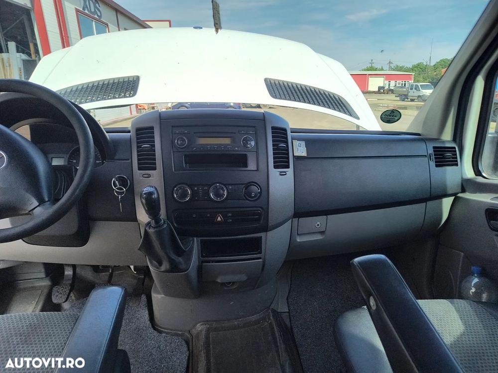 Mercedes-Benz SPRINTER - 5