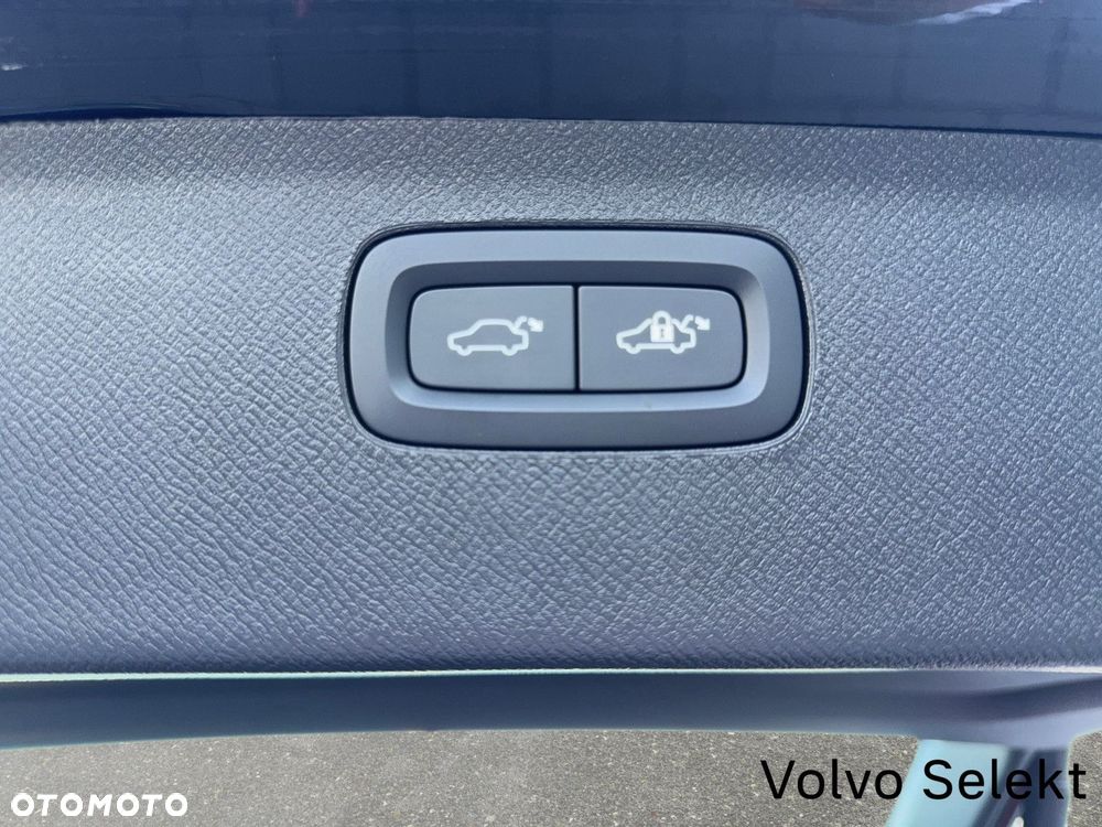 Volvo XC 90 - 21