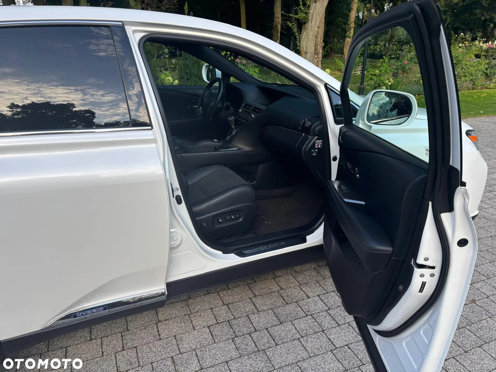 Lexus RX - 11