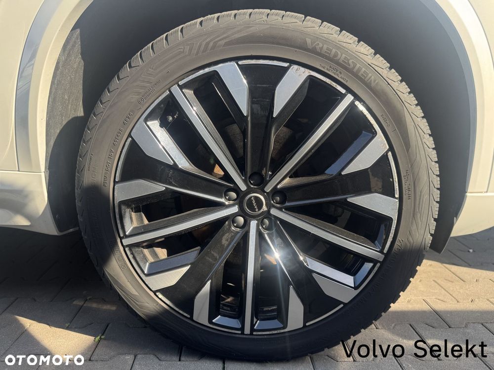 Volvo XC 90 - 8