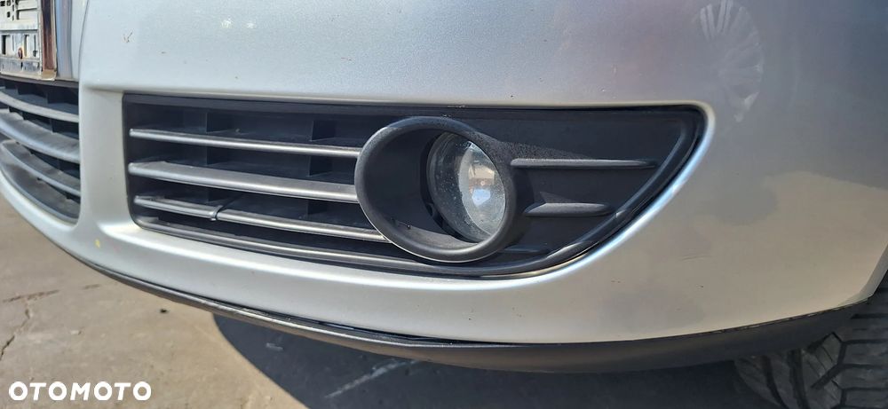 VW Polo 9N Lift 05- Zderzak Przód Przedni Kod Lakieru LA7W - 15
