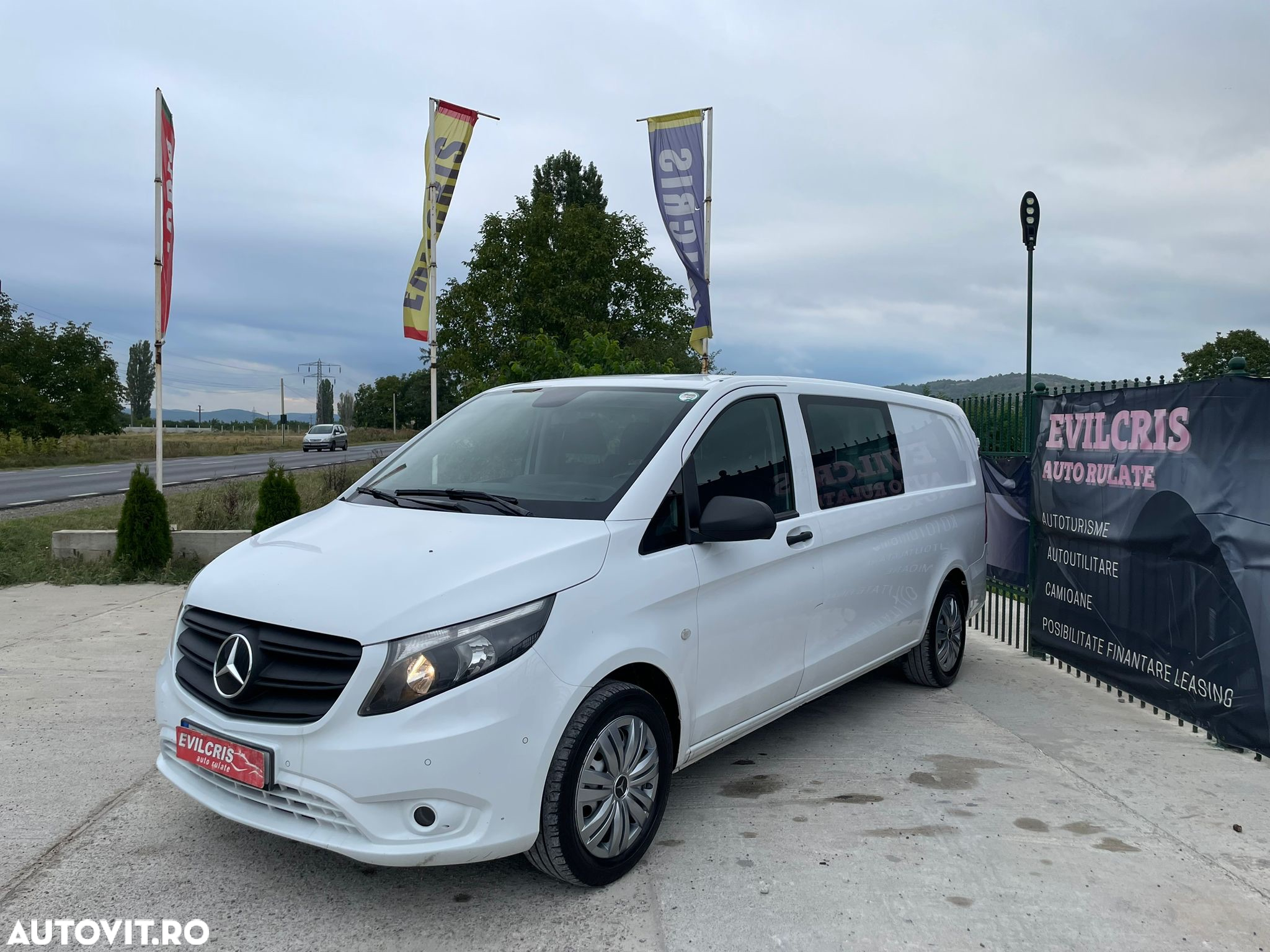 Mercedes-Benz Vito 4x4 6 LOCURI LUNG AUTOMAT - 29