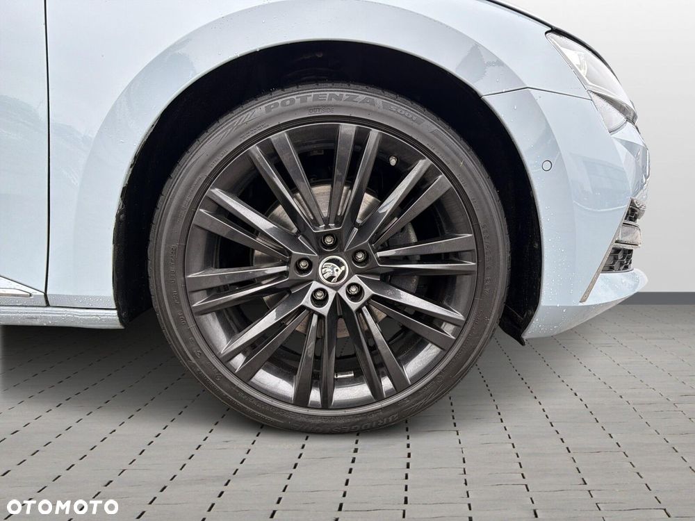 Skoda Superb 2.0 TDI SCR 4x4 L&K DSG - 10