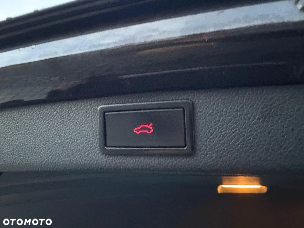 Skoda Superb 2.0 TSI Elegance DSG - 17