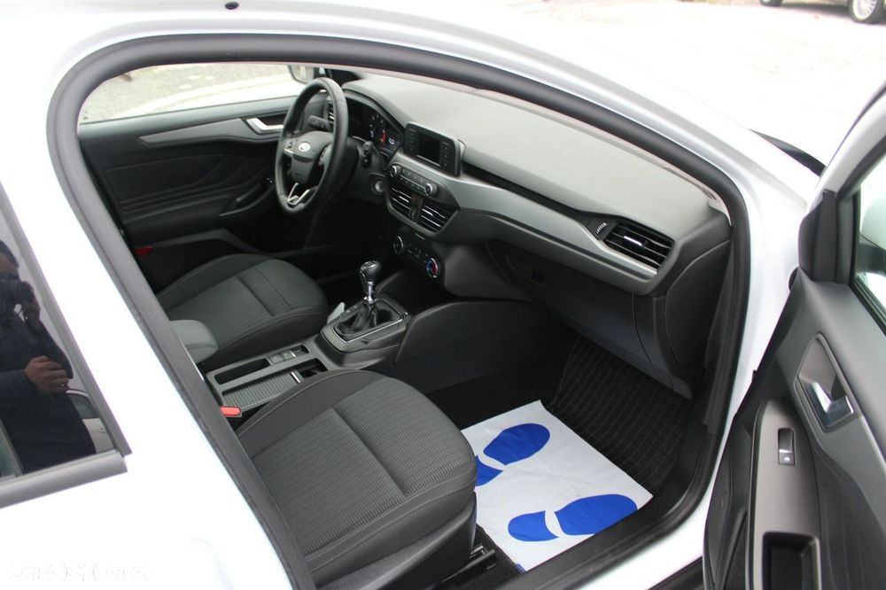 Ford Focus - 29