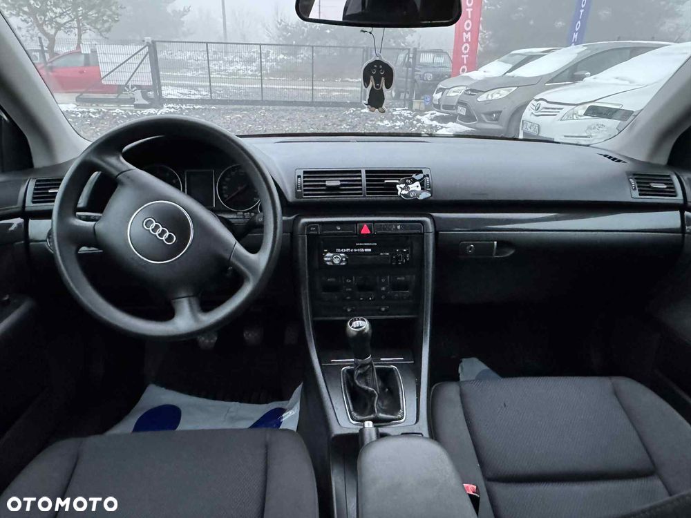 Audi A4 Limousine 2 - 12