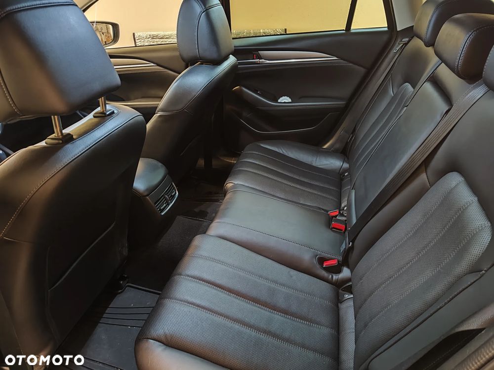 Mazda 6 2.2 D SkyPassion 4x4 - 6