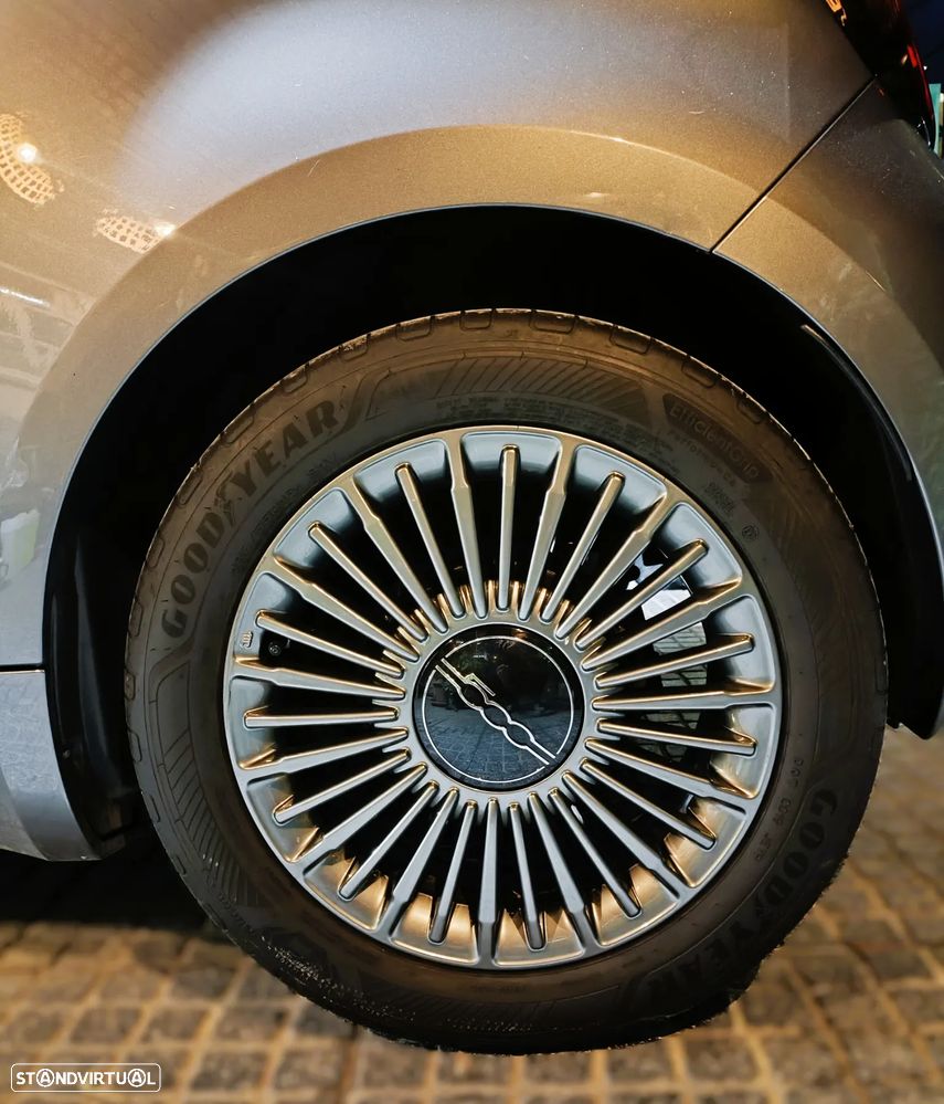 Fiat 500e Icon — fotografia 13