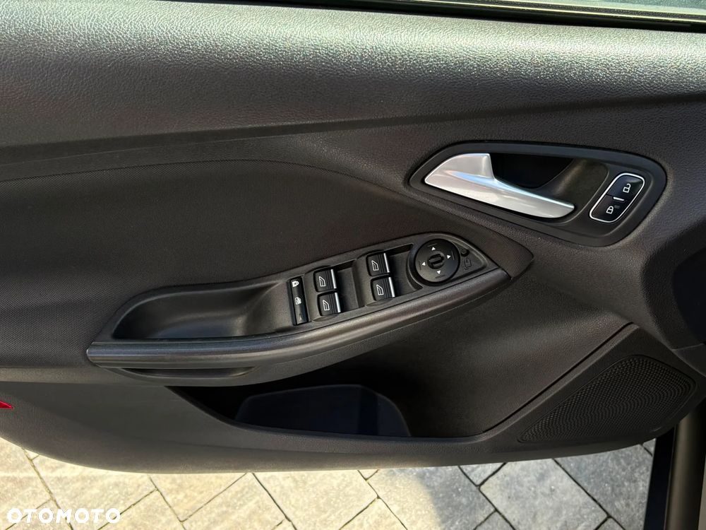Ford Focus 1.0 EcoBoost SYNC Edition ASS PowerShift - 23