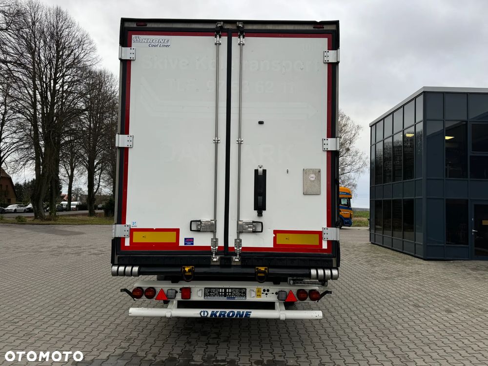 Krone Chłodnia ,Doppelstock , Carrier Vector 1550 - 8