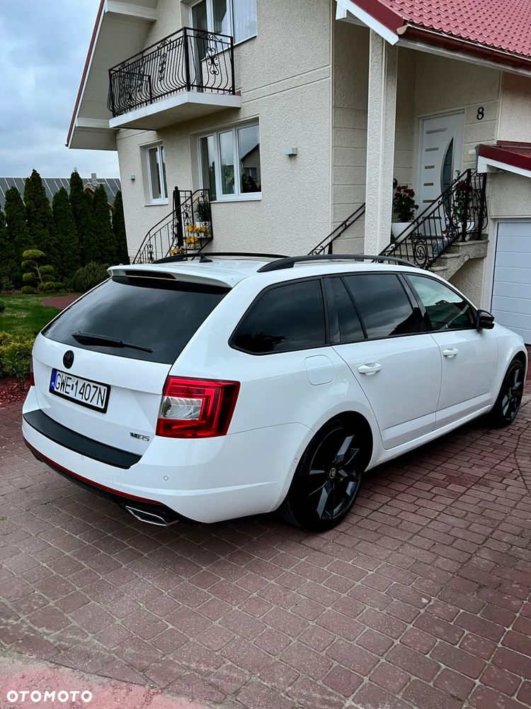 Skoda Octavia 2.0 TDI DSG RS - 13