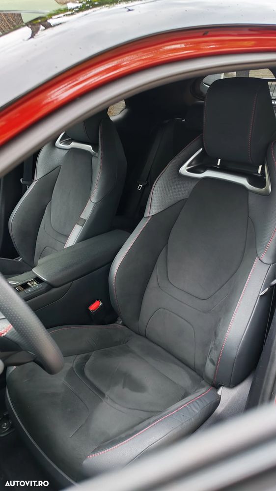 Toyota C-HR 2.0 GR SPORT - 9