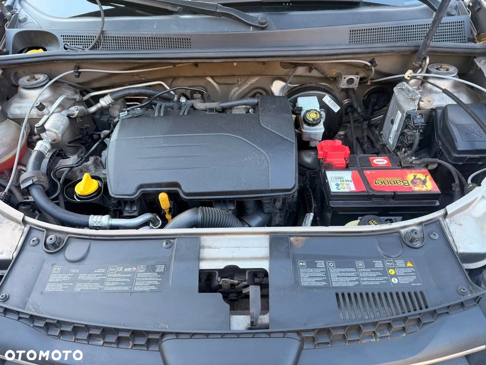 Dacia Sandero 1.2 16V Laureate - 28