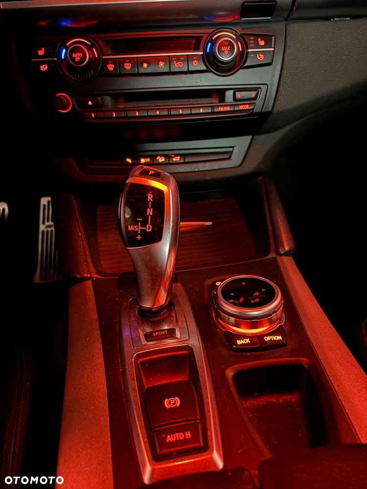 BMW X6 35i xDrive - 22