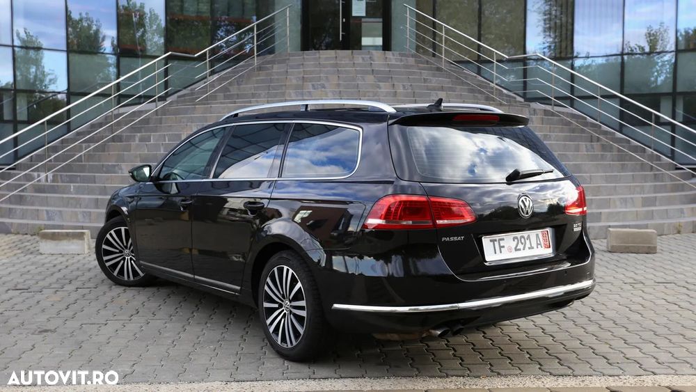 Volkswagen Passat Variant 2.0 TDI BlueMotion Technology DSG Highline - 12