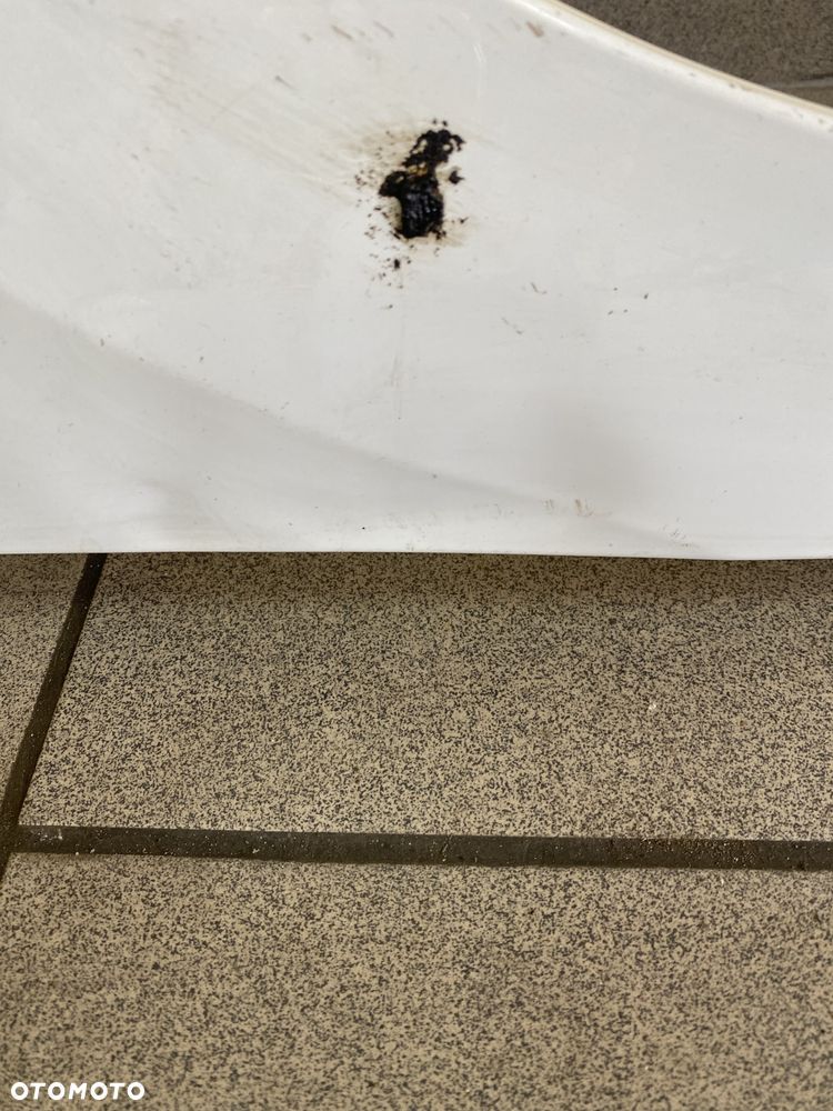 Renault Express 21- Błotnik przedni prawy. - 2