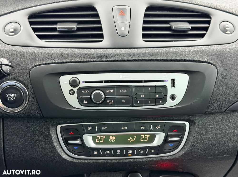 Renault Scenic dCi 110 LIMITED - 24