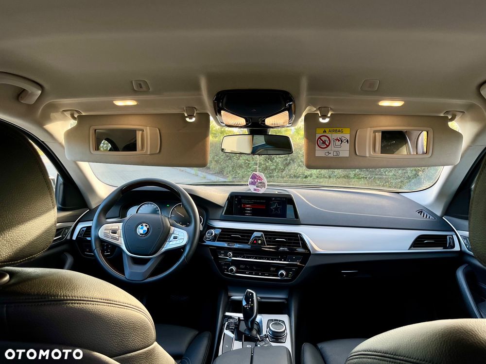 BMW Seria 5 518d - 3