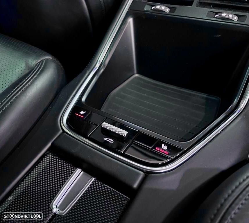 Porsche Panamera 4 S - 20