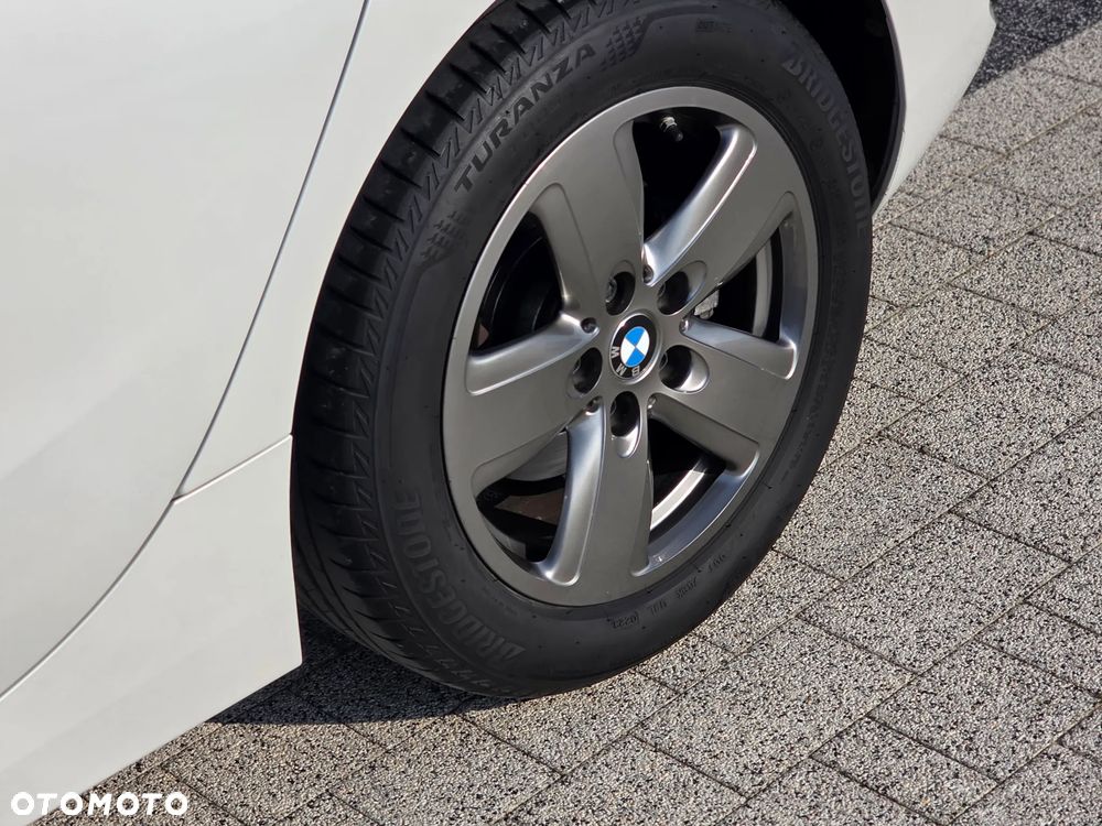 BMW Seria 1 116d Sport Line - 17