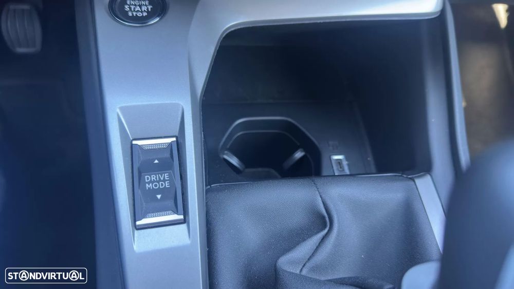 Peugeot 308 1.2 PureTech Allure Pack - 21