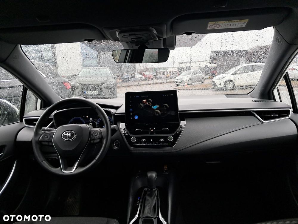 Toyota Corolla 1.8 Hybrid Comfort - 24