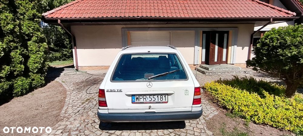 Mercedes-Benz W124 (1984-1993) - 7