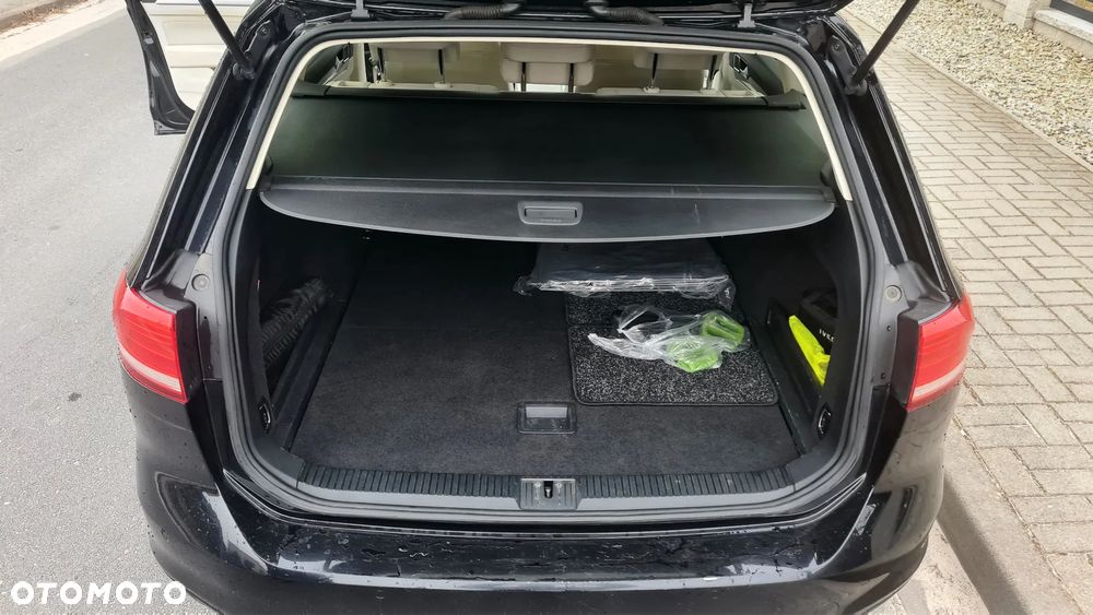 Volkswagen Passat 1.6 TDI (BlueMotion Technology) DSG Comfortline - 36