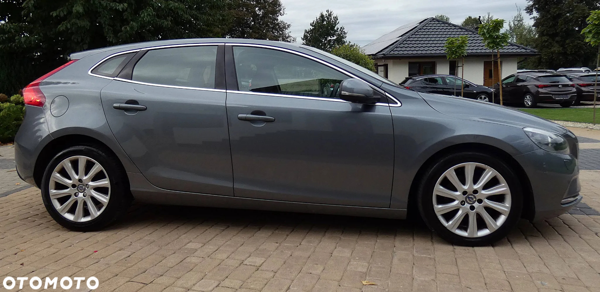 Volvo V40 ver-d2-drive--e-scr-inscription - 24