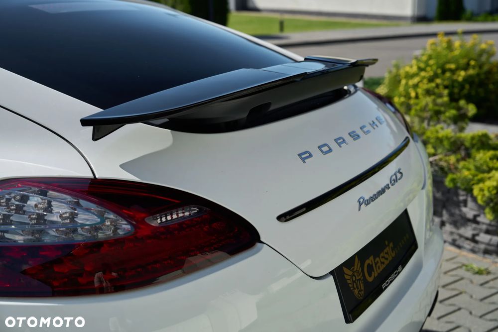 Porsche Panamera GTS - 7