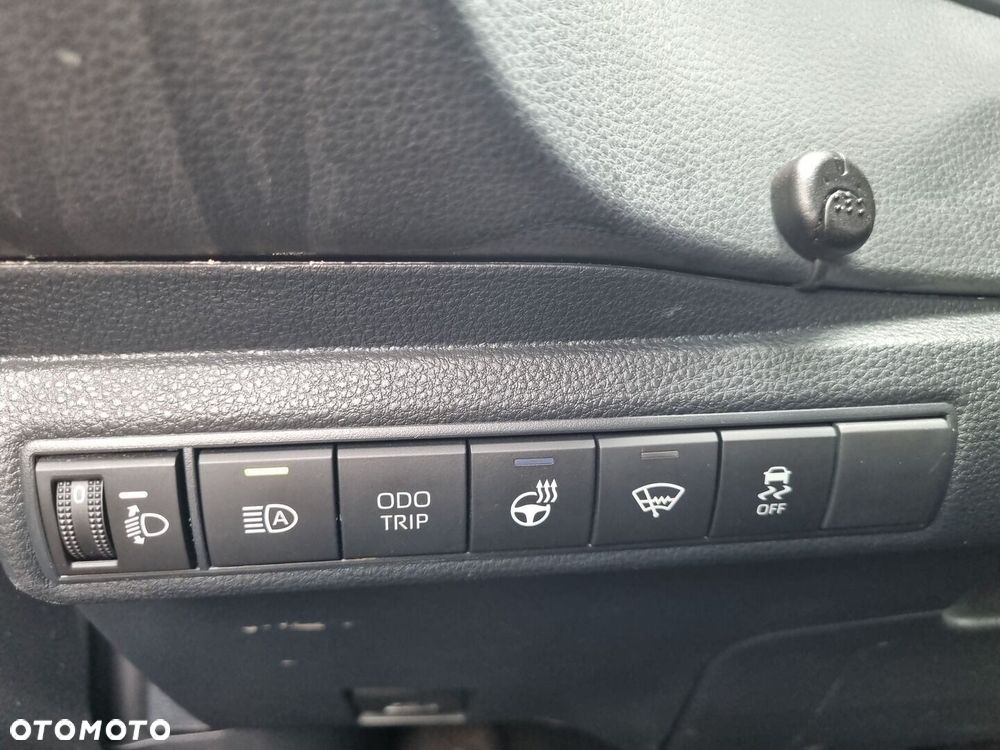 Toyota Corolla 1.8 Hybrid GR Sport Dynamic - 22