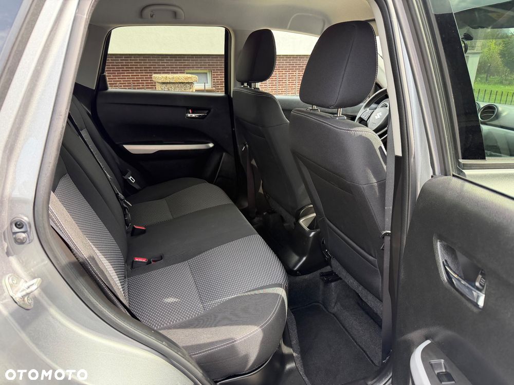 Suzuki Vitara 1.6 Elegance 2WD - 12